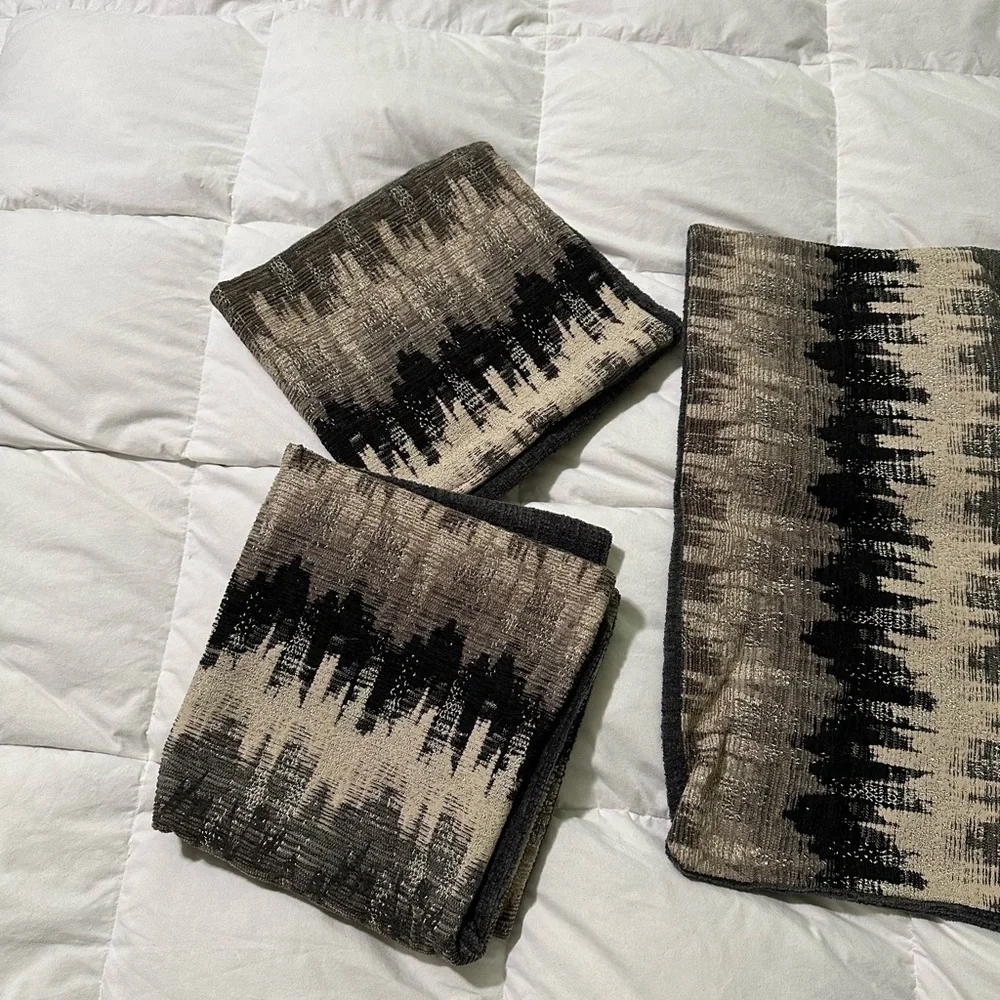 Set of Three Throw Decorative Pillow Cases 20x20in Pattern Tan Black Gray Zipper - Picture 4 of 6